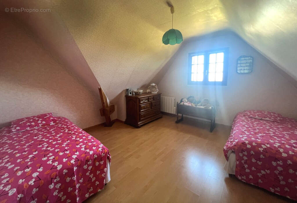 Maison à PONT-SUR-YONNE