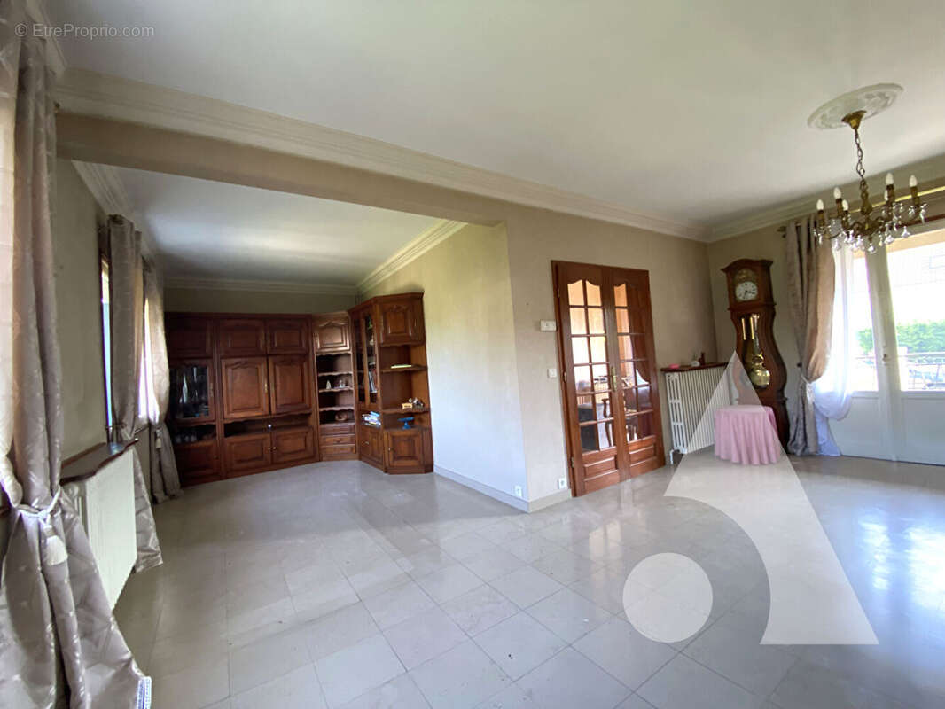 Maison à CREPY-EN-VALOIS