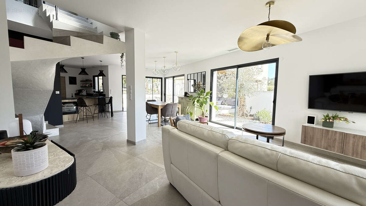 Maison à CASTELNAU-LE-LEZ