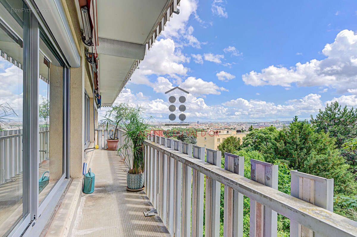 Appartement Saint-Cloud / 5 pièces 112,17 m2 / En parfait état avec une belle vue dégagée - photo 5