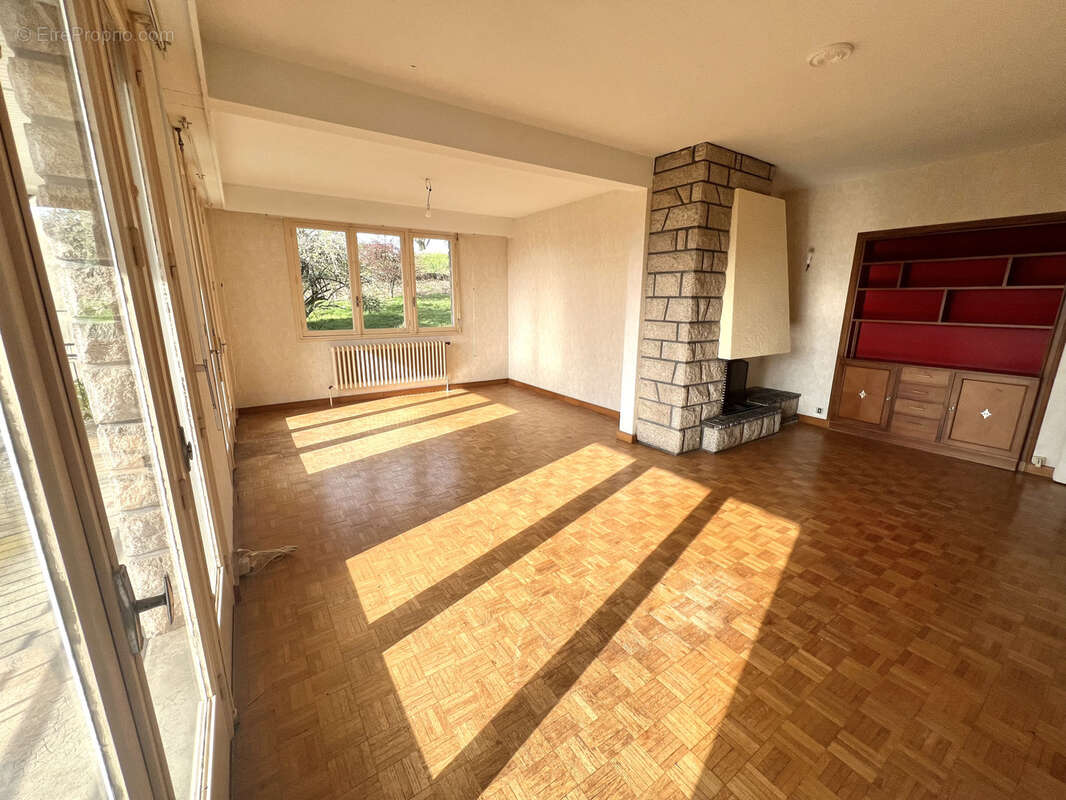 Maison à Egletons en Corrèze - photo 2