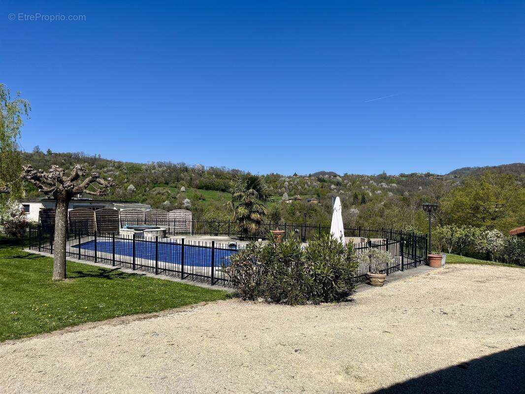 Maison à NOTRE-DAME-DE-L'OSIER