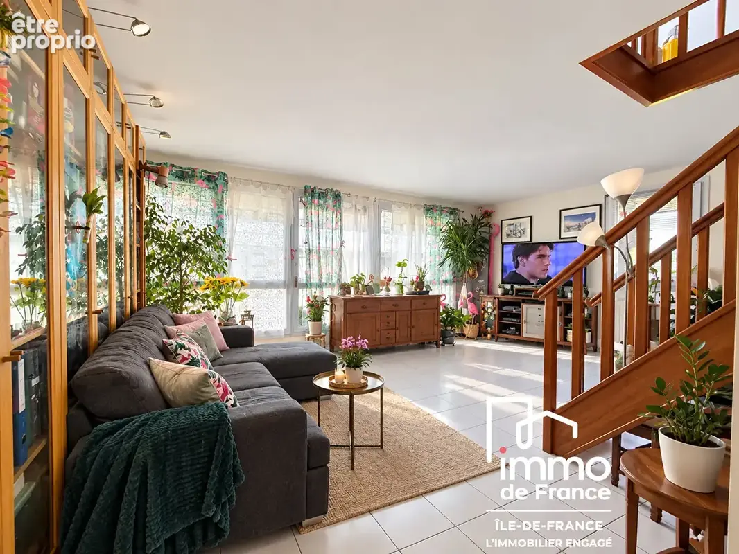 Bobigny superbe duplex 4 PIÈCES 80,80 M² - 3 CHAMBRES - 2 TERRASSES - photo 4