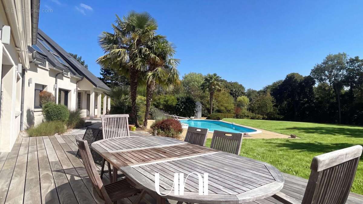Maison 8 pièces de 295m2 avec piscine - BIÉVILLE-BEUVILLE - photo 15