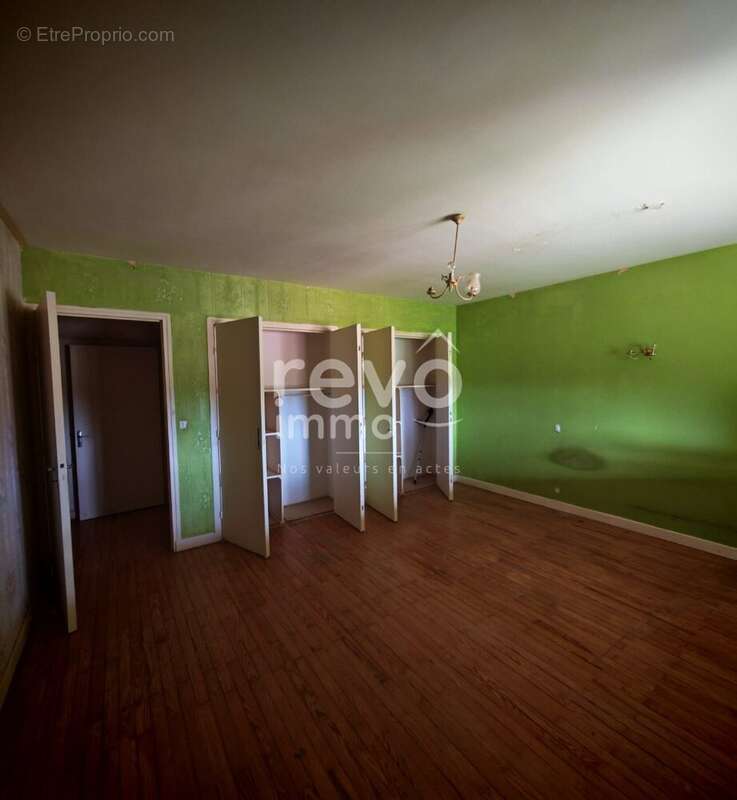 Maison à SAINT-TRIVIER-SUR-MOIGNANS