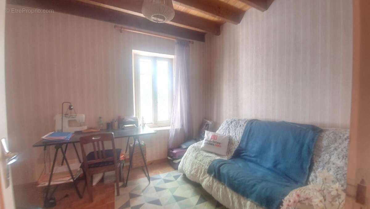 31540 MONTÉGUT-LAURAGAIS- Maison de village en pierre avec garage et jardin - photo 8