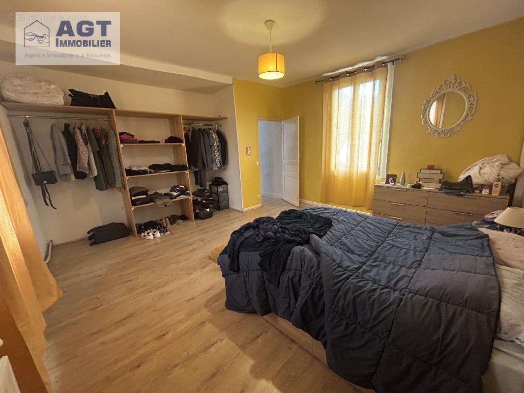 Maison à SAINT-OMER-EN-CHAUSSEE