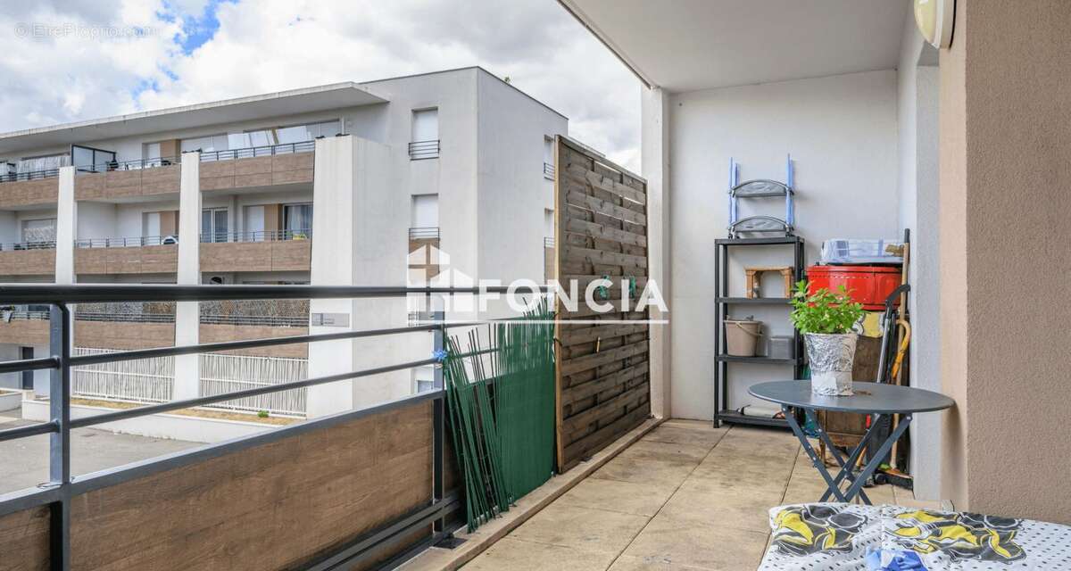 Appartement à MORIERES-LES-AVIGNON