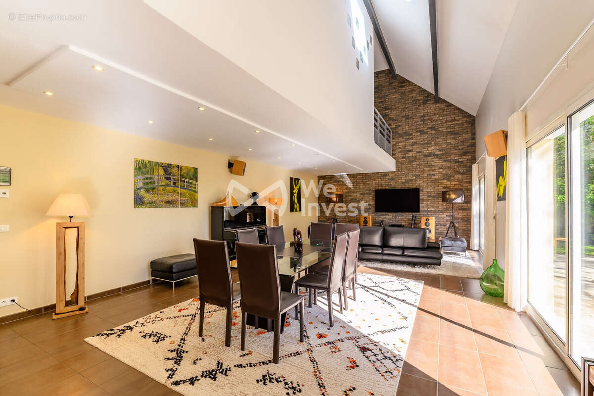 Maison à CRECY-LA-CHAPELLE