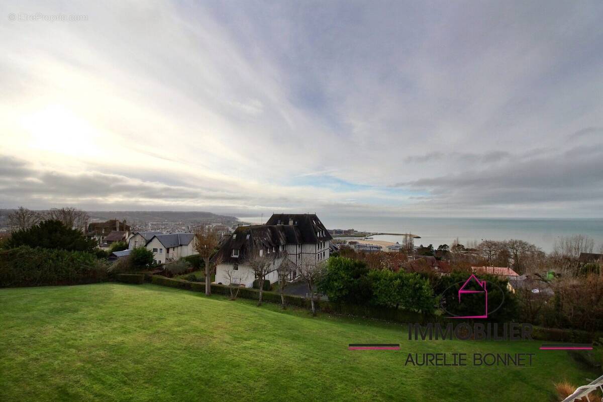 Appartement à TROUVILLE-SUR-MER
