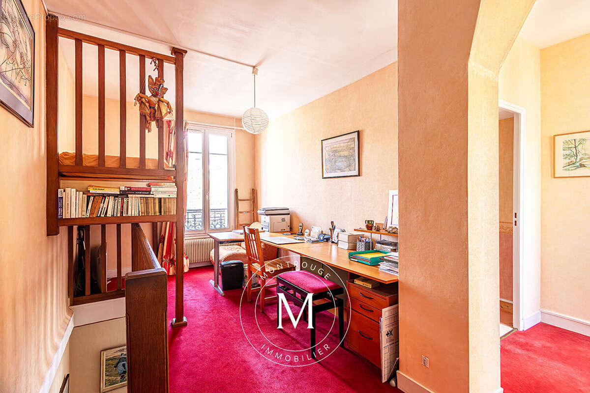 Appartement à MONTROUGE