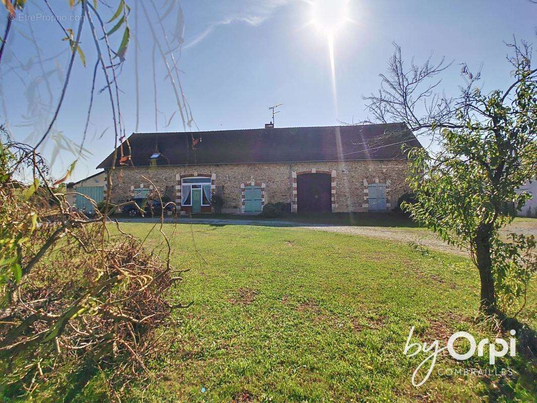 Maison à NERIS-LES-BAINS