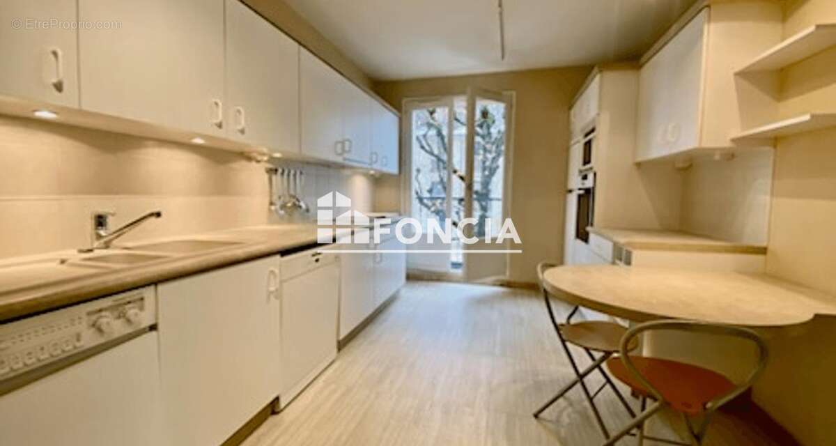 Appartement à VERSAILLES