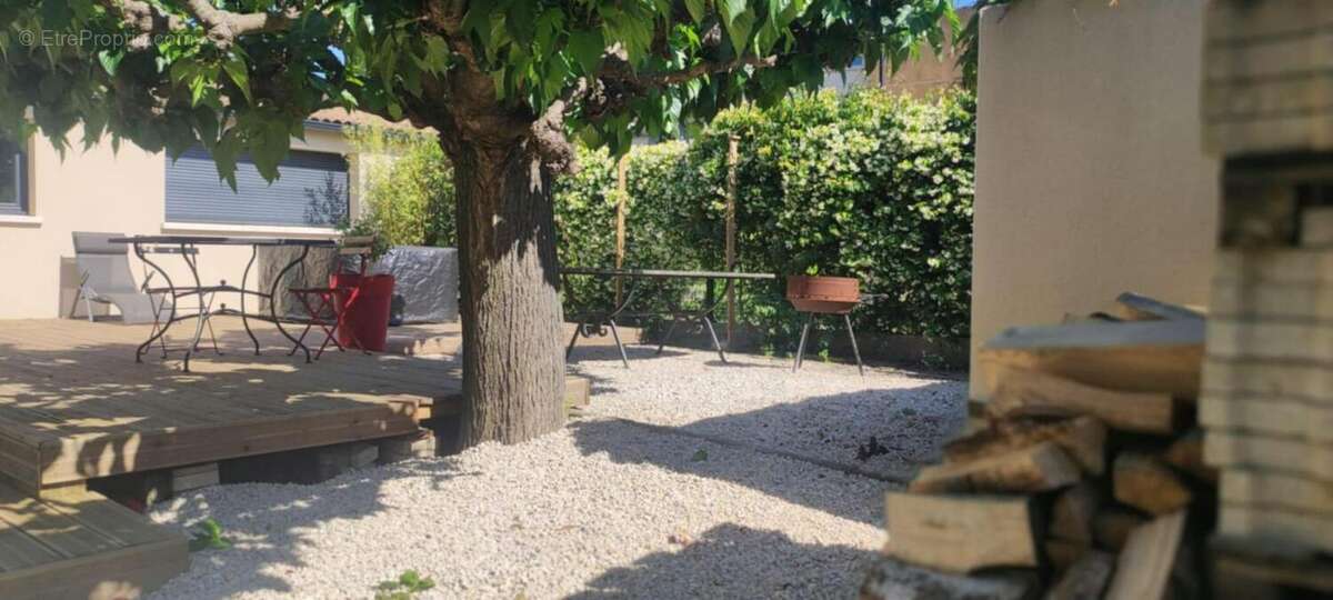 Maison à LES ANGLES