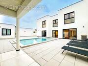 Maison à MONTOY-FLANVILLE