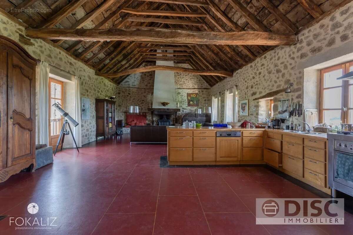 Maison à SAINT-ANDRE-DE-NAJAC