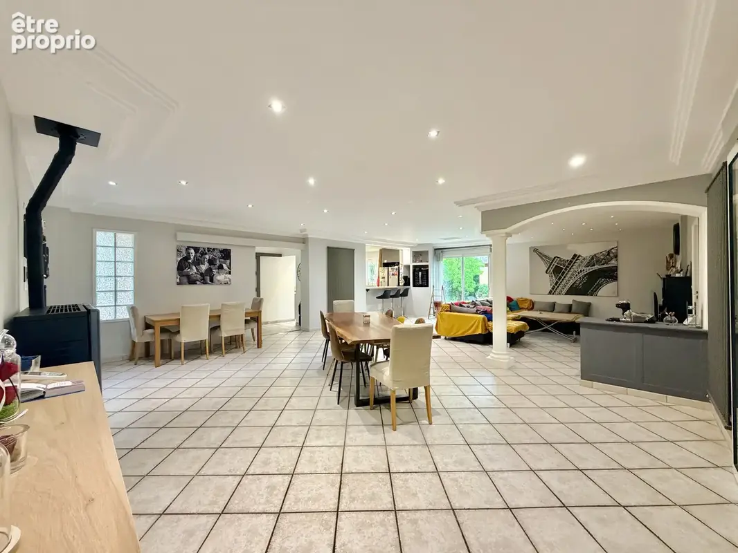 Grande maison familiale frontenas 280 m2 avec 5 chambres à 35 min de Lyon - photo 3