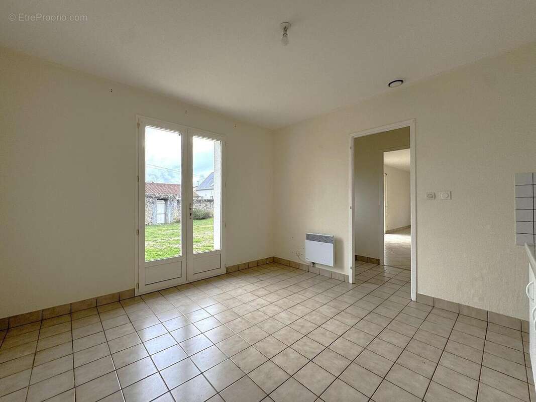   - Maison à SAINTE-VERGE