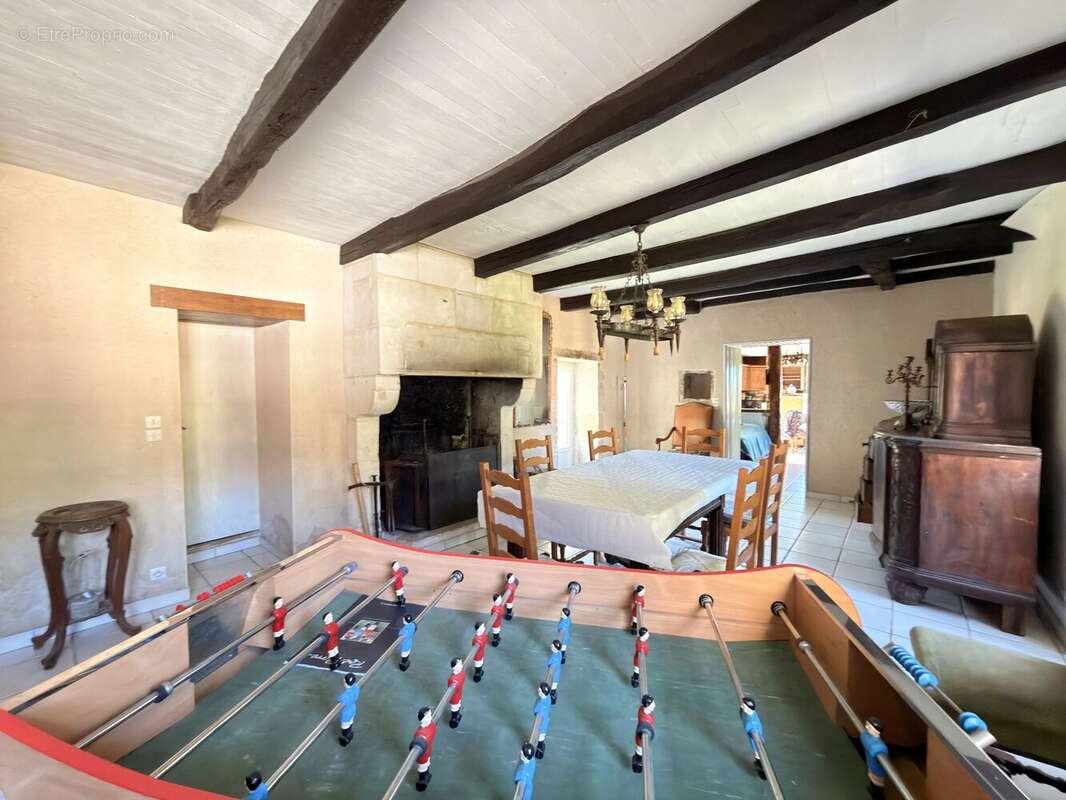 Appartement à TAIZE-AIZIE