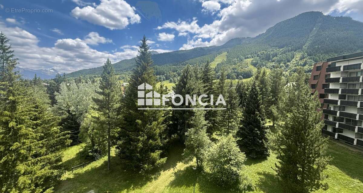Appartement à LA SALLE-LES-ALPES