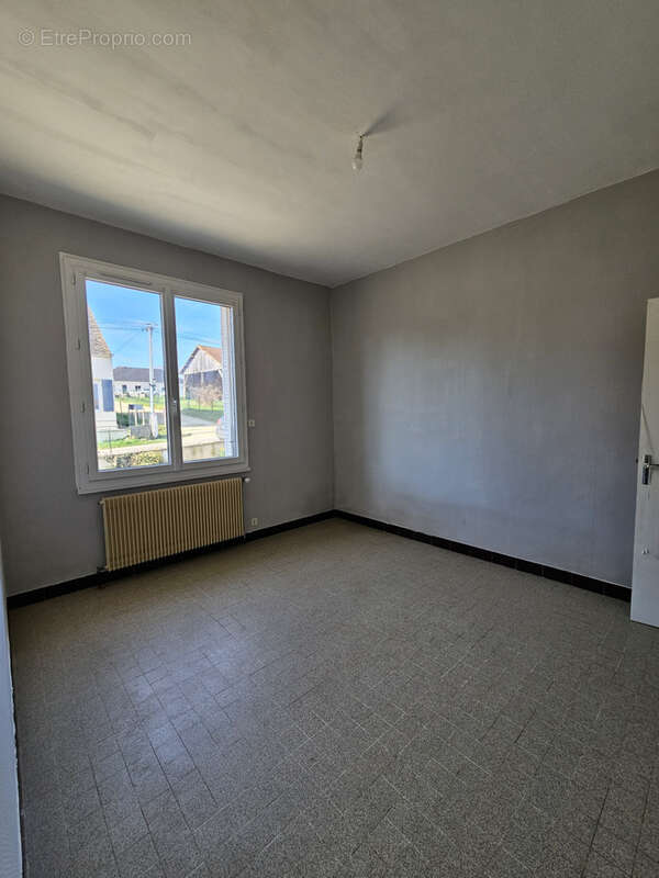 Maison à BRAGNY-SUR-SAONE