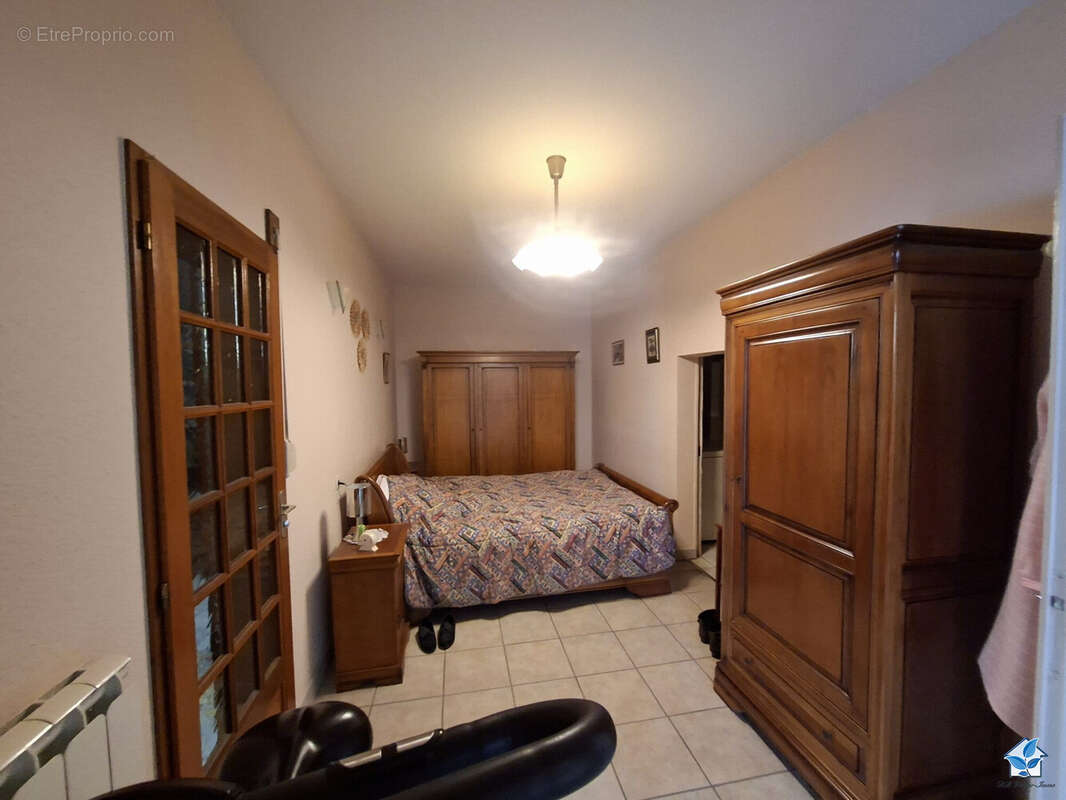 Maison à COSNE-D&#039;ALLIER