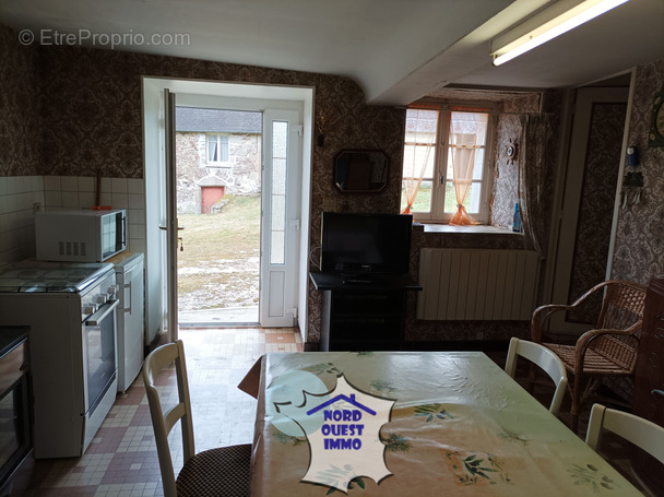 Maison à SAINT-BOMER-LES-FORGES