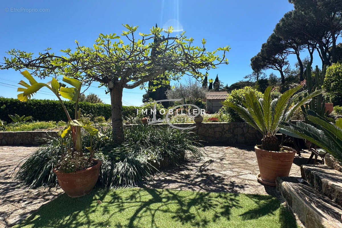 Maison à LA CROIX-VALMER