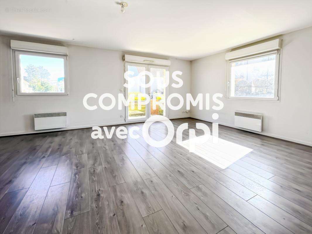 Appartement à SAINT-MARTIN-BOULOGNE