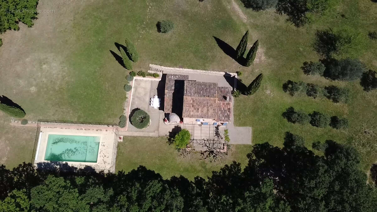 MOISSAC BELLEVUE, superbe mas renové sur 9530 m2 de terrain. - photo 4