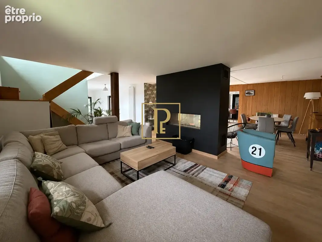 Ensemble immobilier de caractère   corps de ferme rénové & maison indépendante   parcelle de 1 048 m2 - photo 5
