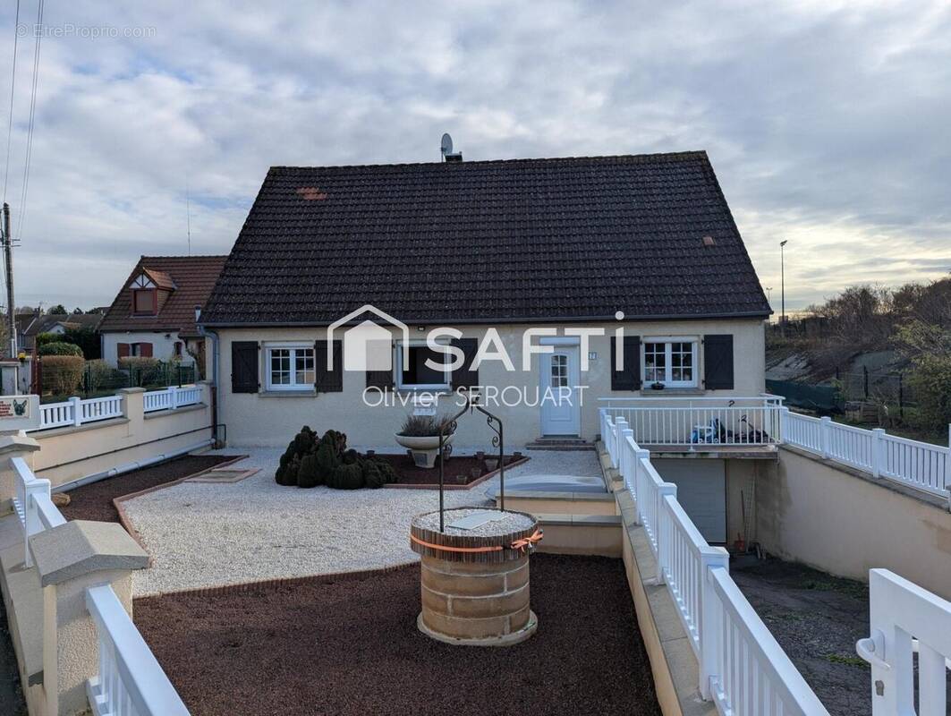 Photo 1 - Maison à SAINT-QUENTIN