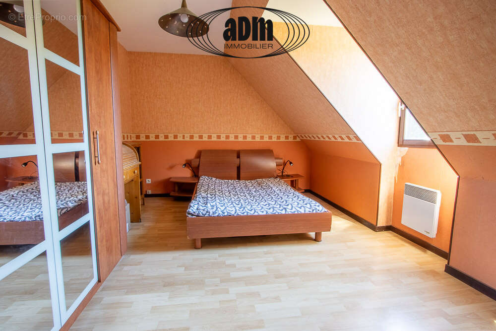 Maison à QUINCY-VOISINS