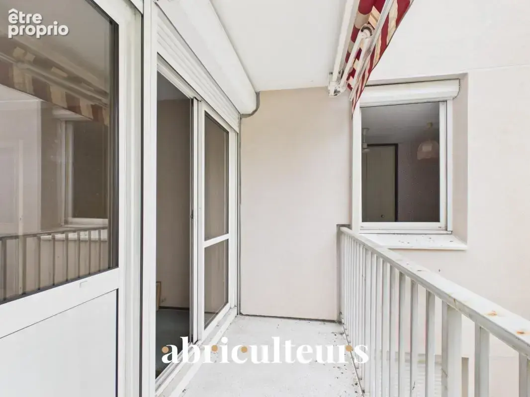 Talence : T4 traversant de 80 m² avec balcon, parking et cellier, à rafraîchir - photo 18