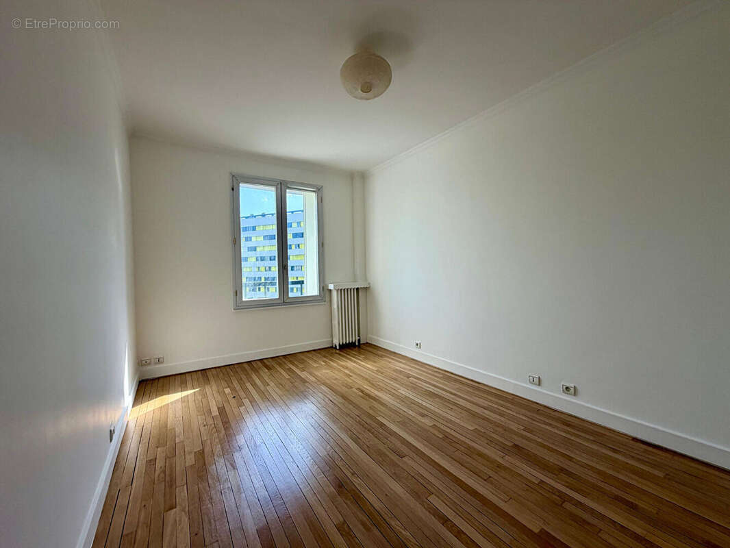 Appartement à PARIS-20E