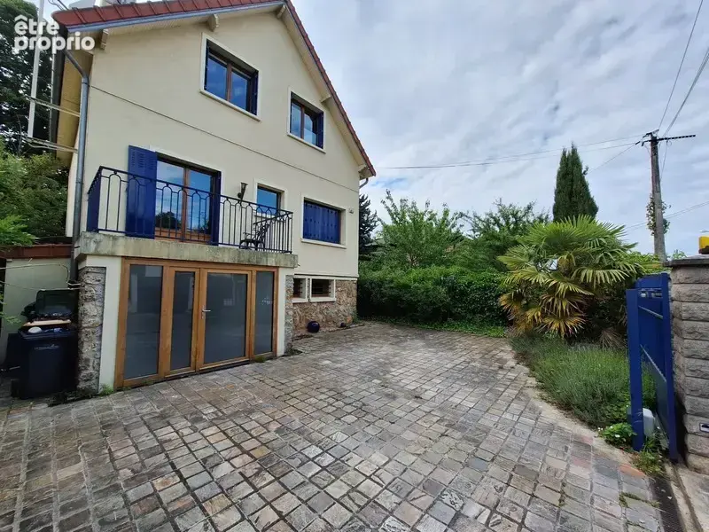 Maison à vendre 5 pièces LA CELLE SAINT CLOUD (78) - photo 2