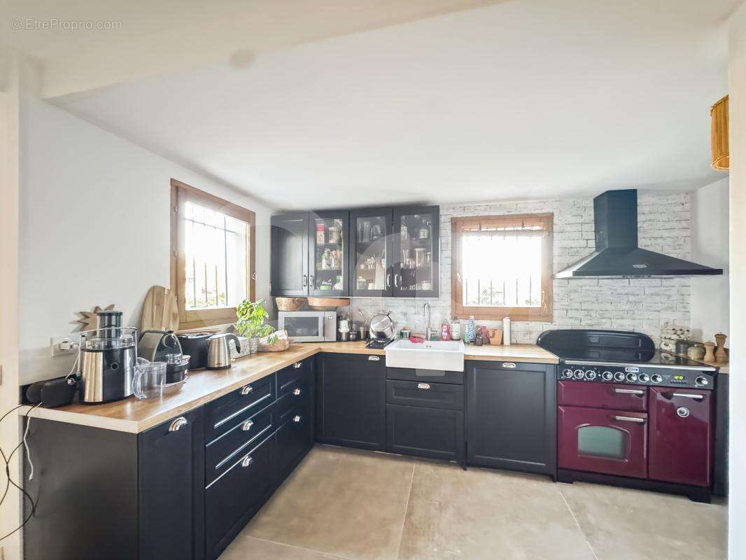 Maison à LA LONDE-LES-MAURES