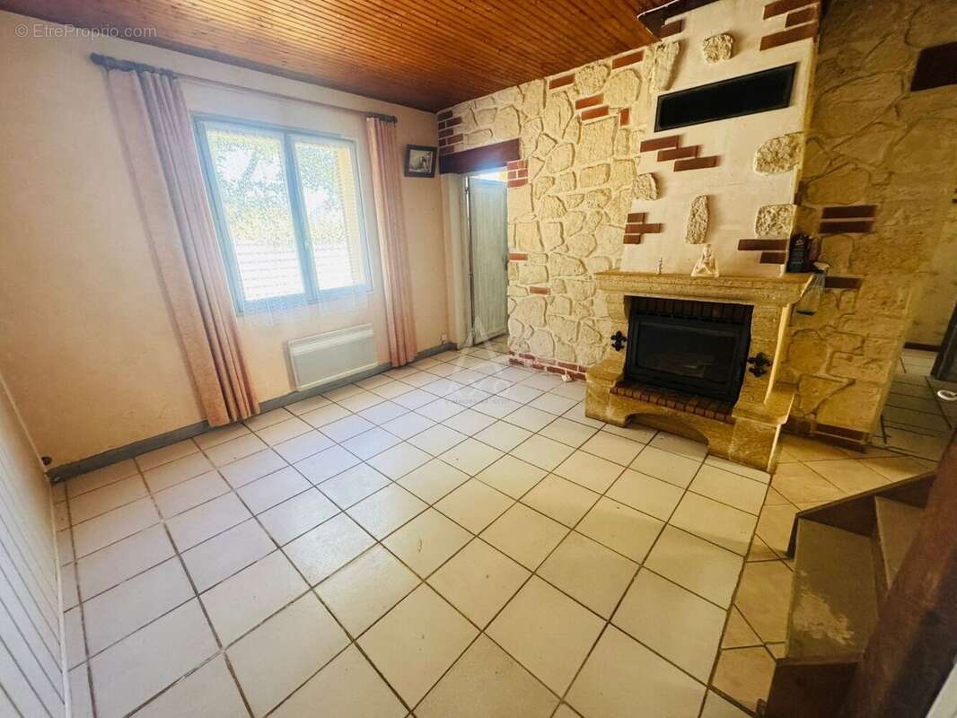 Maison à DAMPIERRE-EN-BURLY