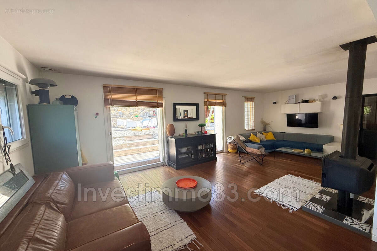 Maison à LA VALETTE-DU-VAR