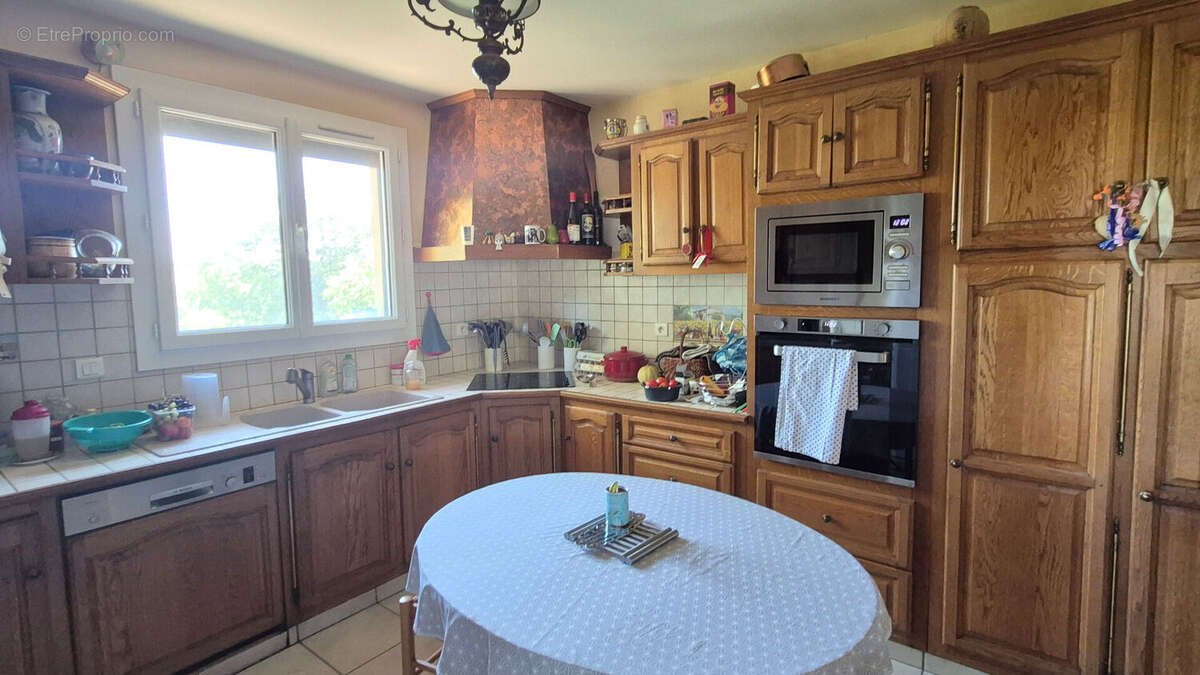 A 5 minutes de BOZOULS, maison de Type 4 sur une parcelle de plus de 13600 m² - photo 8
