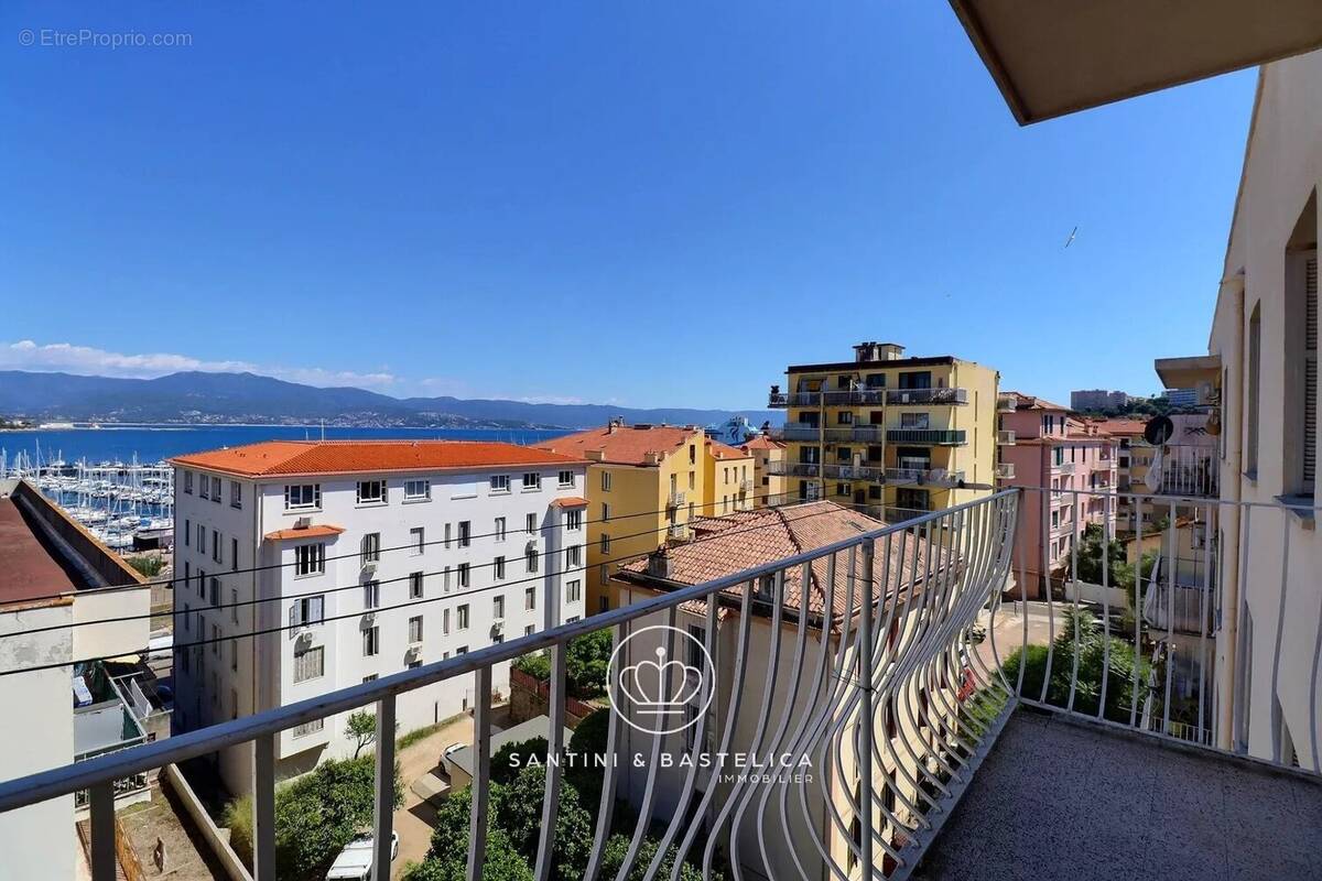 Appartement à AJACCIO