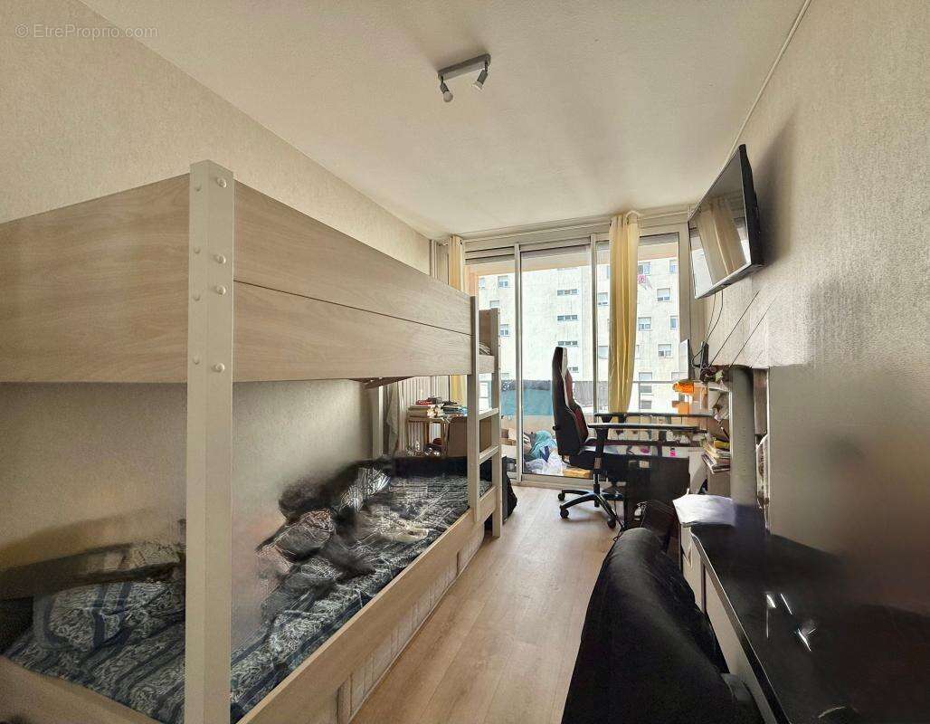 Appartement à CHENOVE