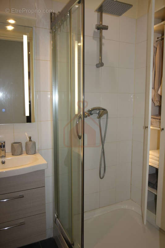 Appartement à IVRY-SUR-SEINE