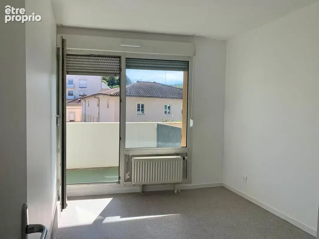 Appartement t4 au 3e etage - photo 5