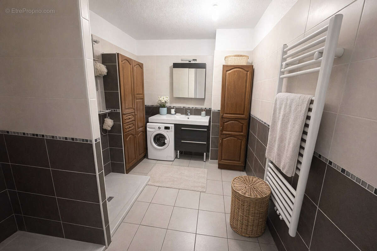 Appartement à MARSEILLE-10E