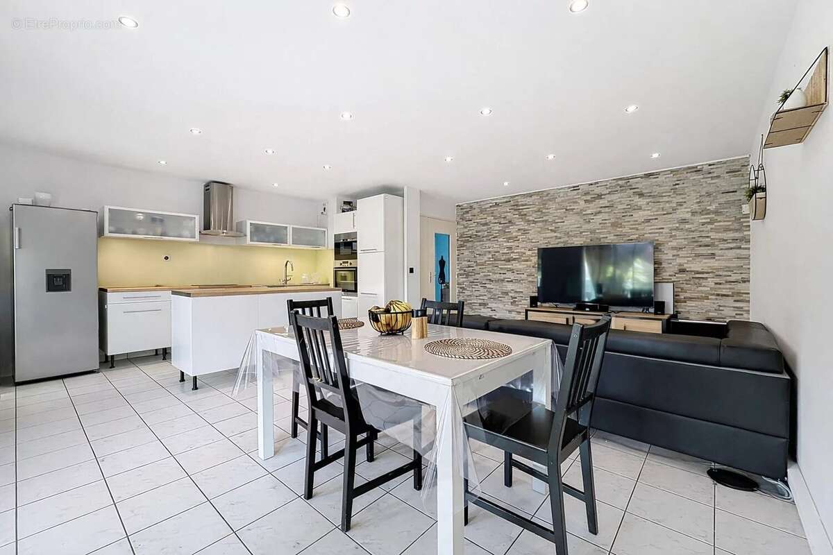 Appartement à MARSEILLE-14E