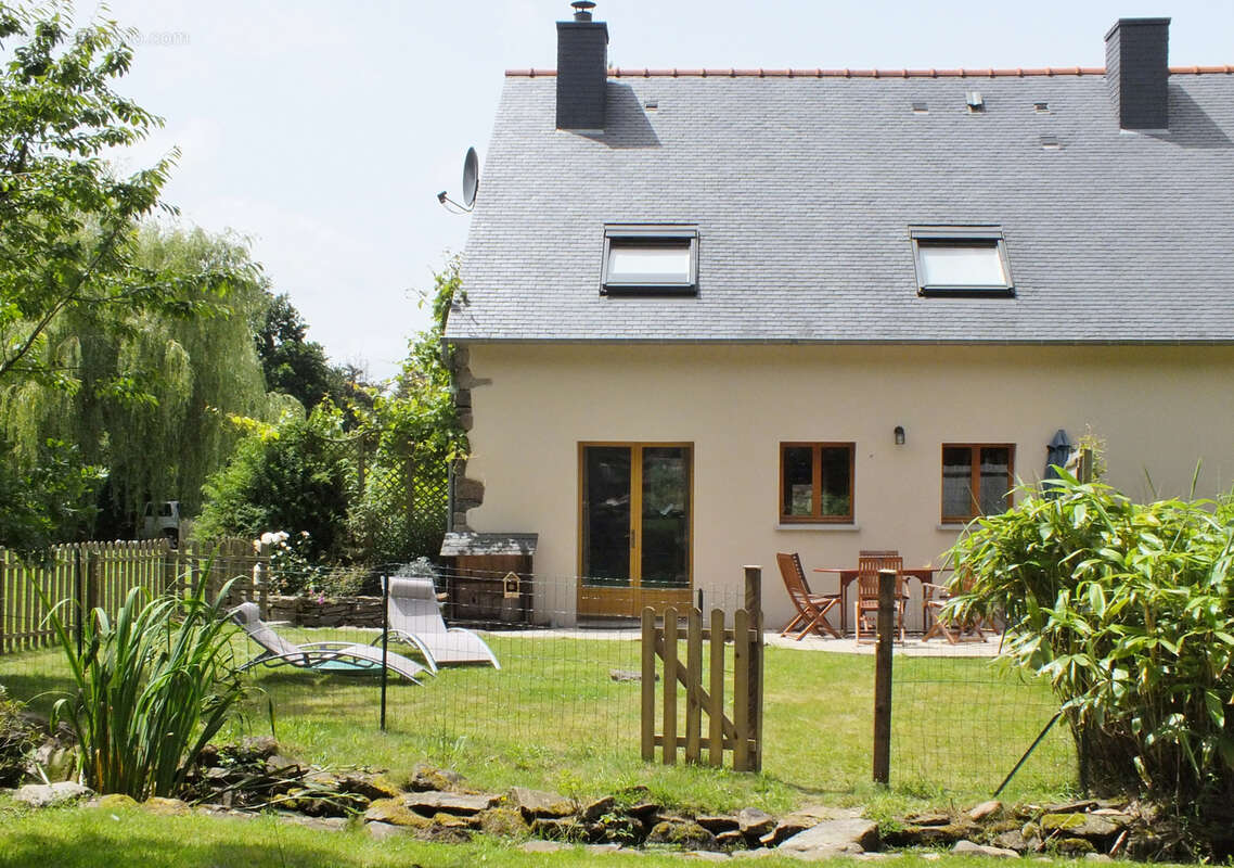 Maison à CLEGUEREC