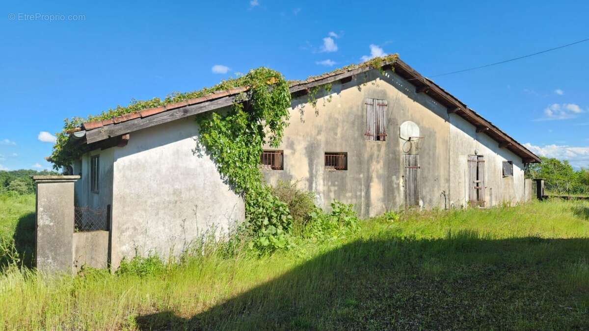 Maison à LAUREDE