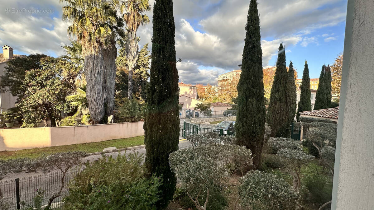 Appartement à HYERES