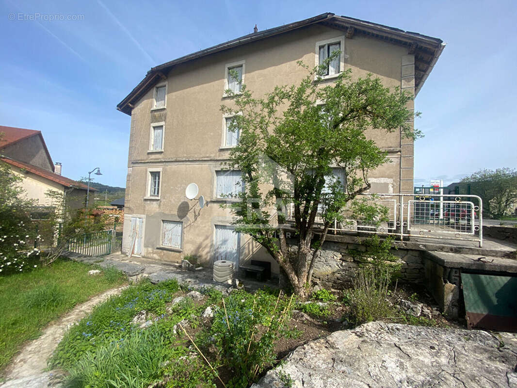 Maison 115m² à champdor-corcelles - photo 2
